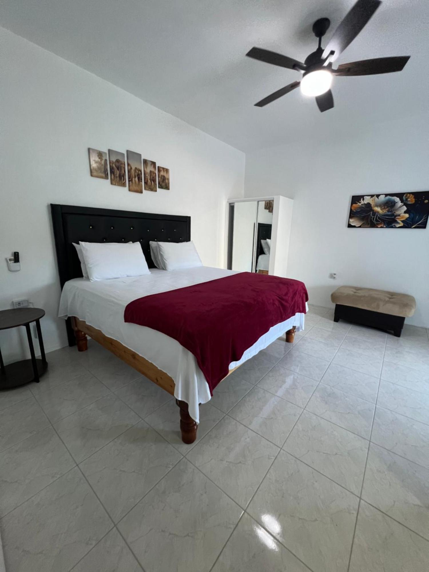 Luxury Apartments At Case De Coco, Ocho Rios Jamaica Kültér fotó